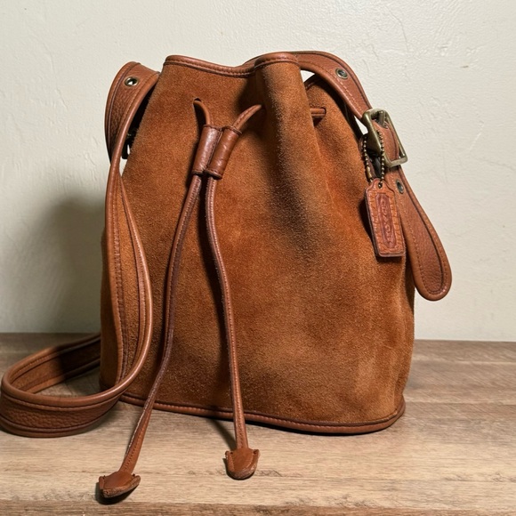 ❤️SOLD❤️Vintage Coach Russet Berkeley Drawstring 9012 - Picture 2 of 10